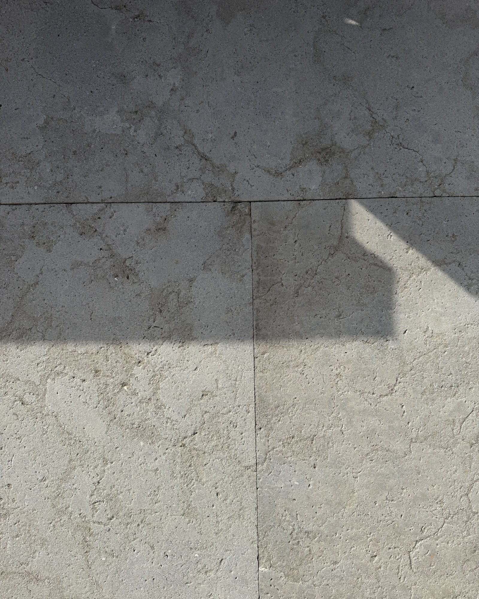 Touda Grey limestone paving in natural light