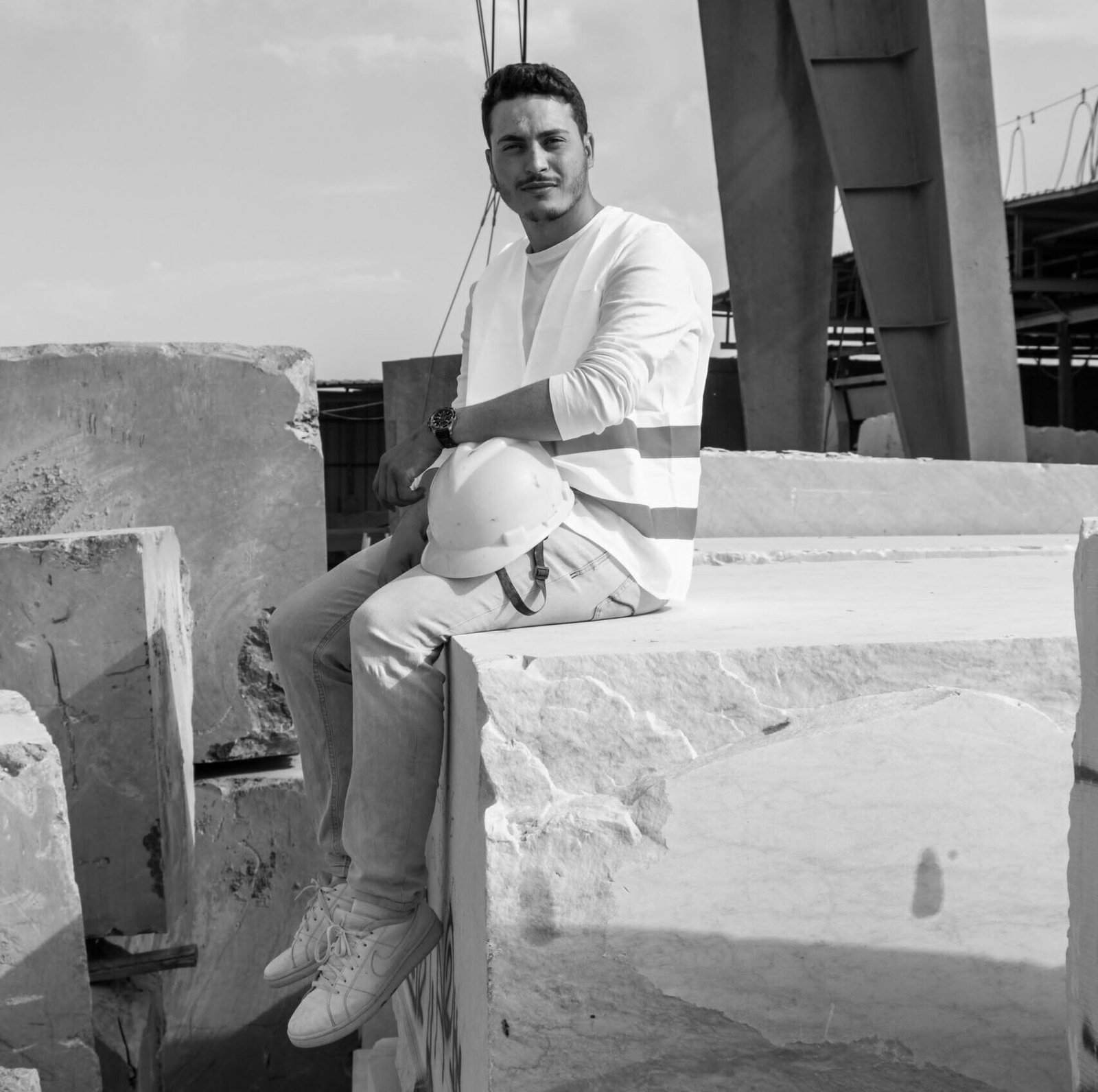 Portrait publié avec l’histoire de l’entreprise Tesmar Stone